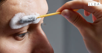 Comment enlever la teinture des sourcils